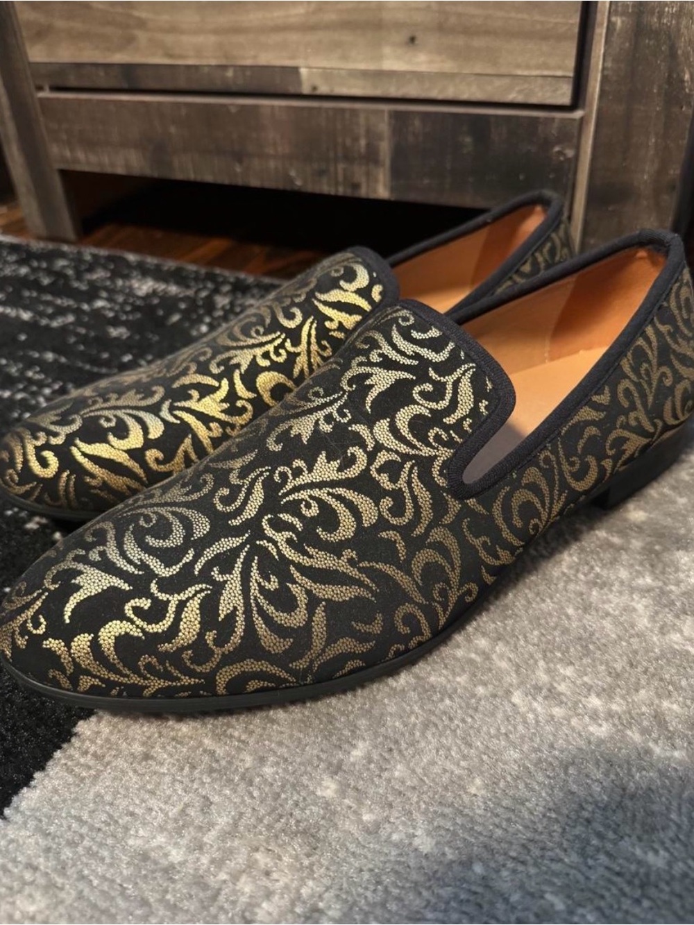 Jitai  Black & Gold Brocade Slip-On Loafers